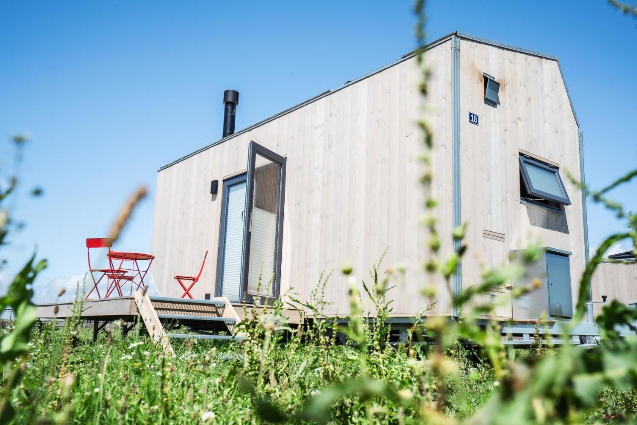 Tiny House Pioneer 18 Zur Meerseite - Green Tiny Village Harlesiel Carolinensiel Exterior photo
