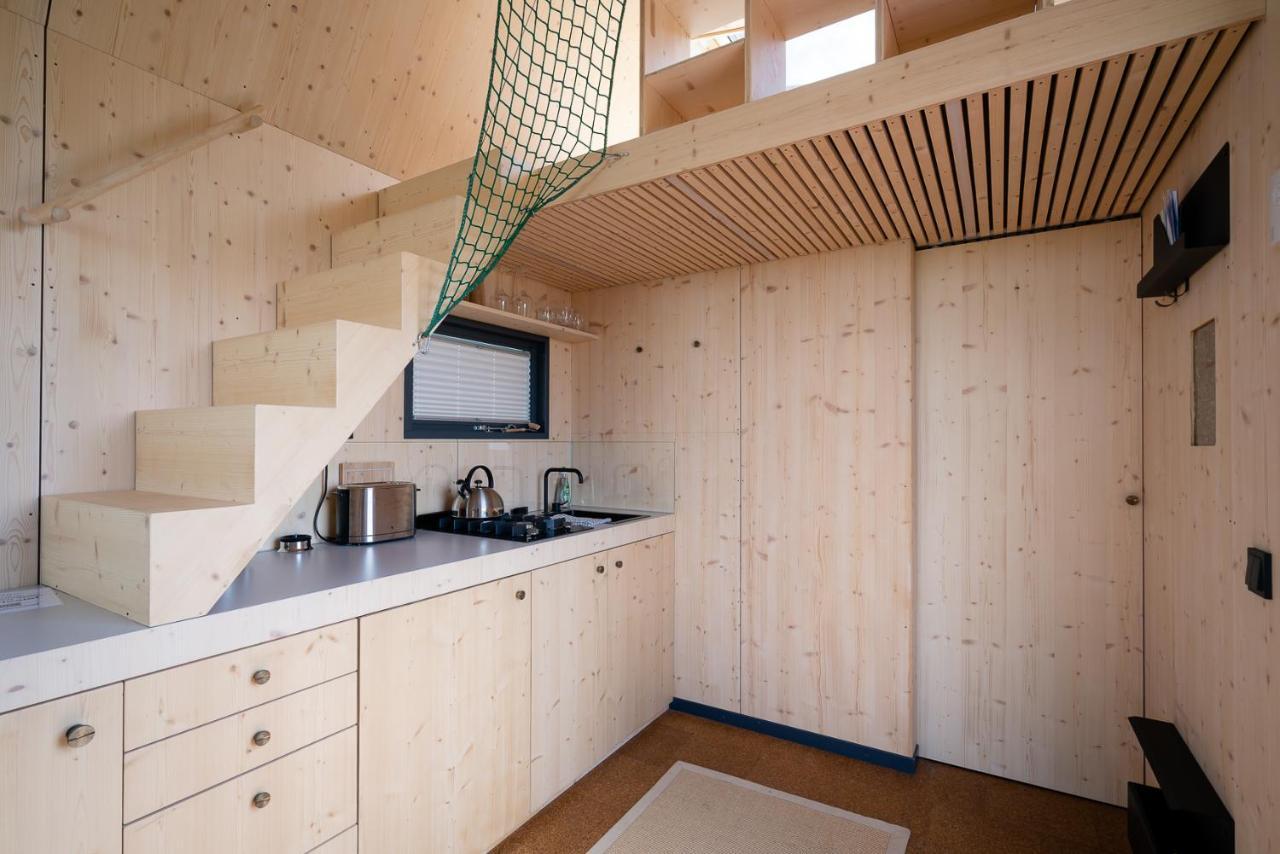 Tiny House Pioneer 18 Zur Meerseite - Green Tiny Village Harlesiel Carolinensiel Exterior photo